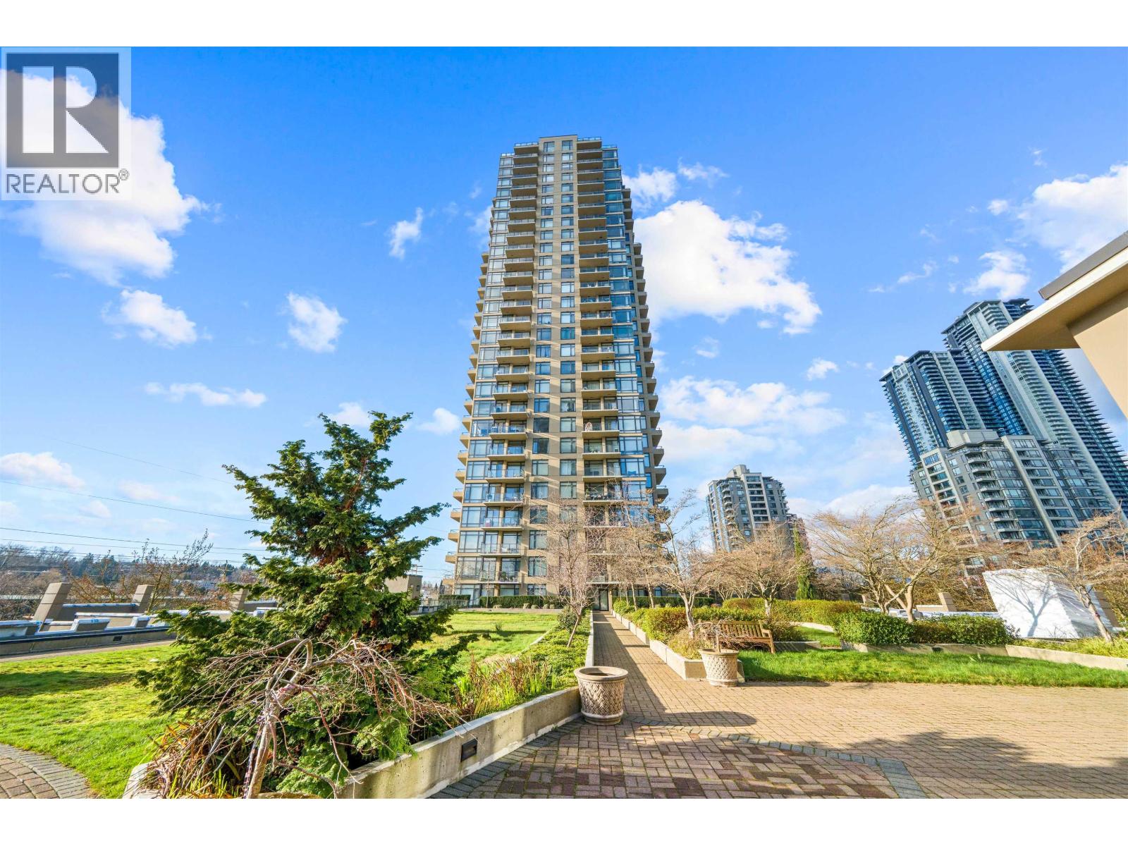 605 2345 Madison Avenue, Burnaby, British Columbia  V5C 0B4 - Photo 1 - R3091012