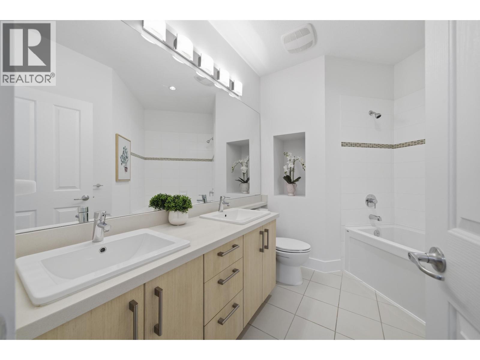 114 3178 Dayanee Springs Boulevard, Coquitlam, British Columbia  V3E 0B9 - Photo 24 - R3091022