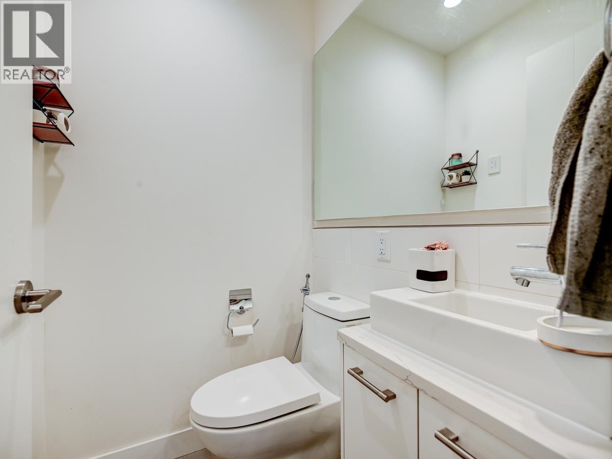 120 2035 Glenaire Drive, North Vancouver, British Columbia  V7P 1Y2 - Photo 12 - R3091058