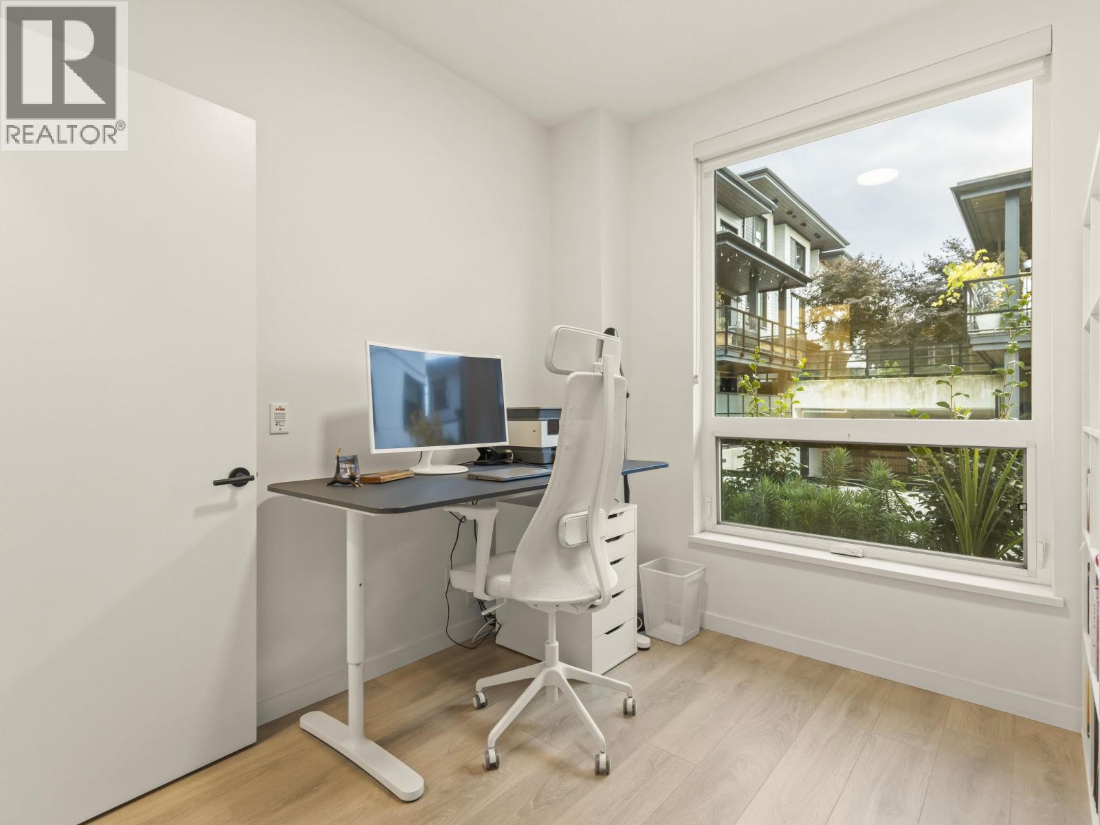 19 533 E 3rd Street, North Vancouver, British Columbia  V7L 1G4 - Photo 23 - R3091075