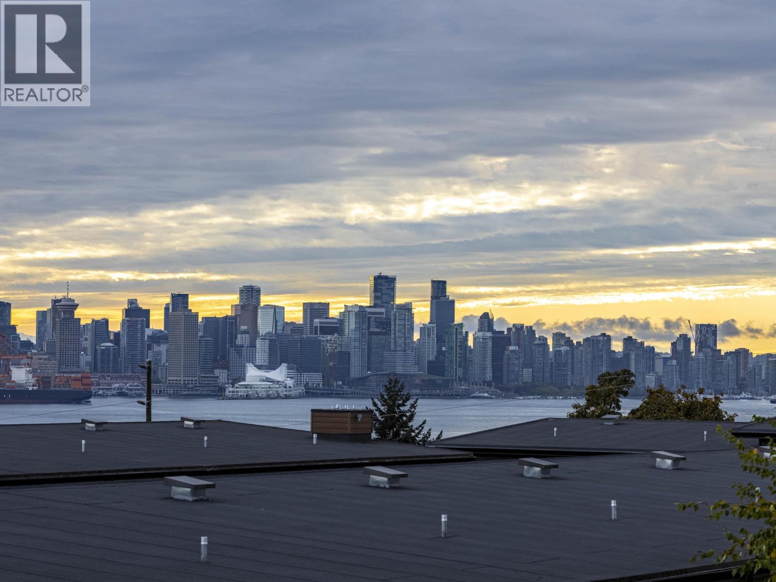 19 533 E 3rd Street, North Vancouver, British Columbia  V7L 1G4 - Photo 38 - R3091075