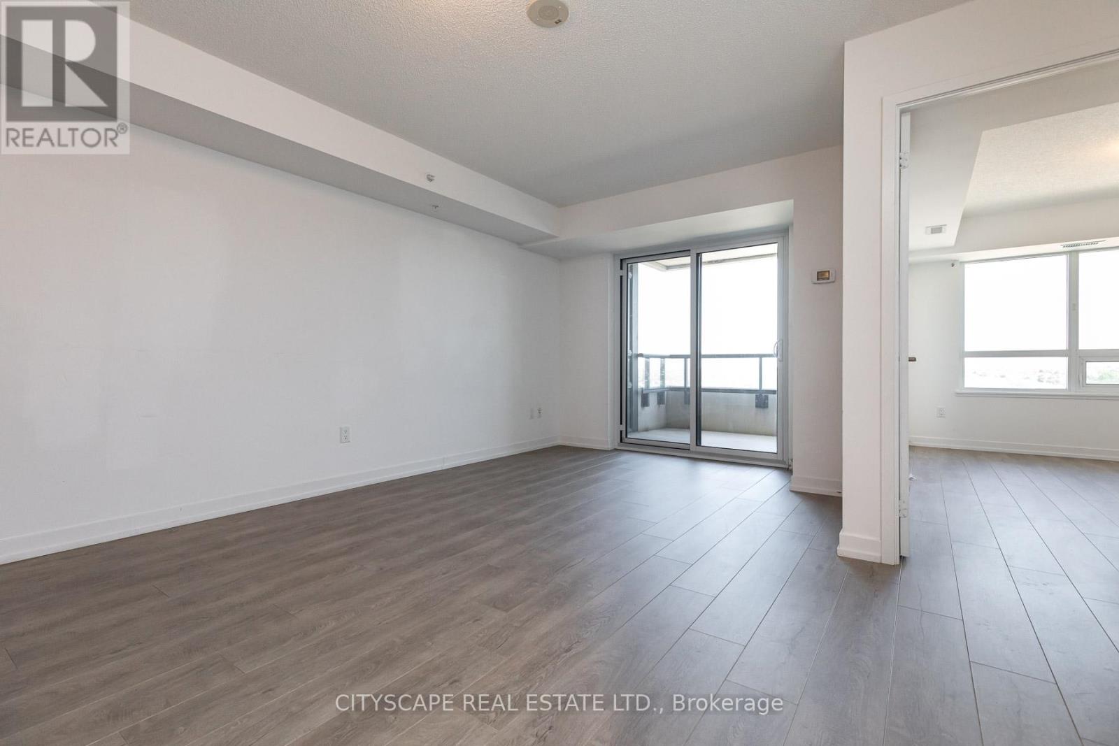 1910 - 1410 Dupont Street, Toronto, Ontario  M6H 2B1 - Photo 3 - W12798086