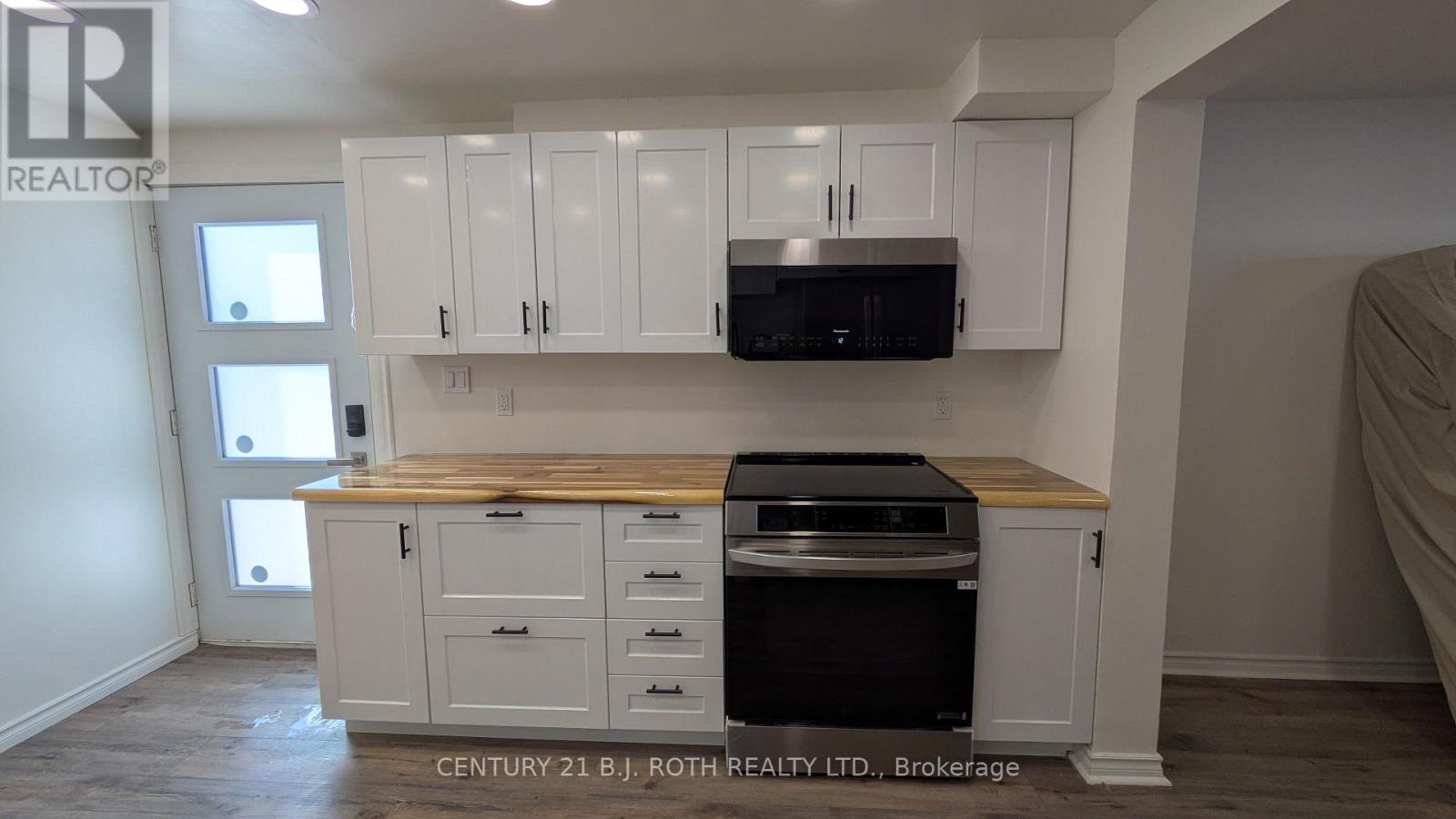 B - 20 Meadowland Avenue, Barrie, Ontario  L4N 2Y4 - Photo 6 - S12645326