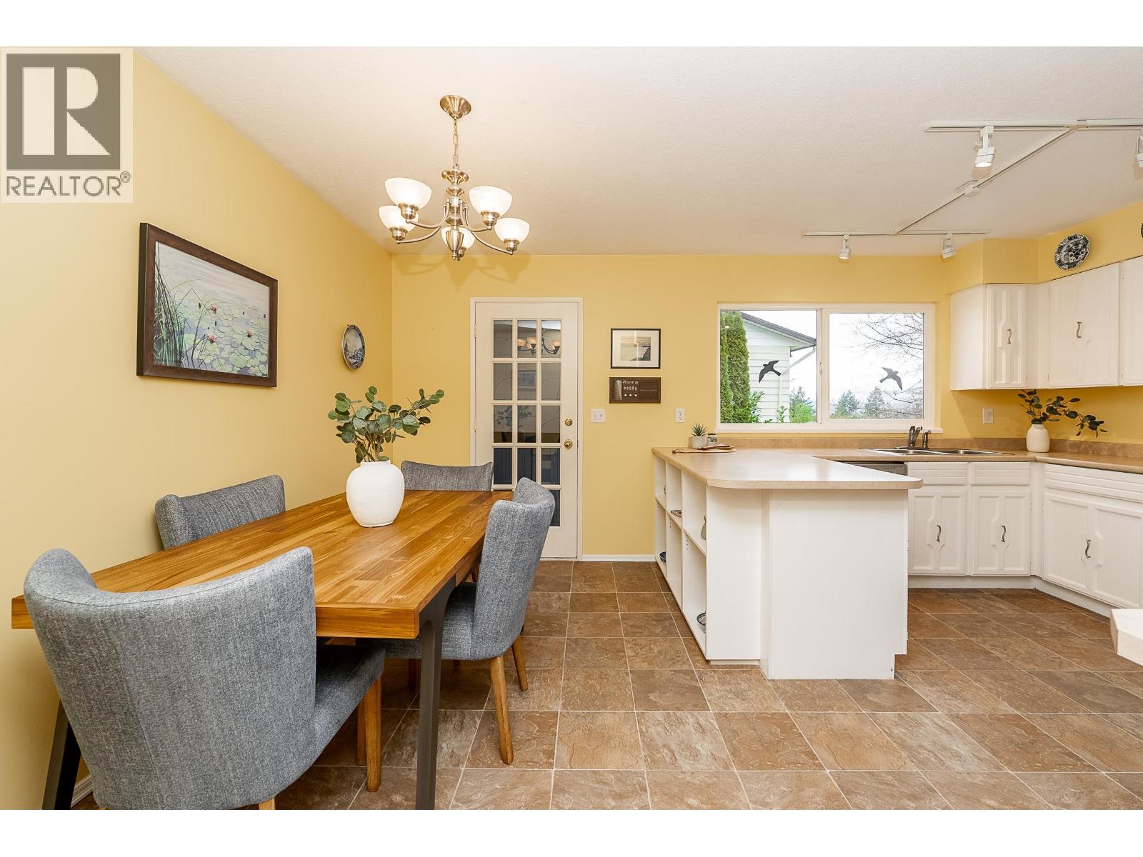 1063 CORONA CRESCENT, Coquitlam, British Columbia