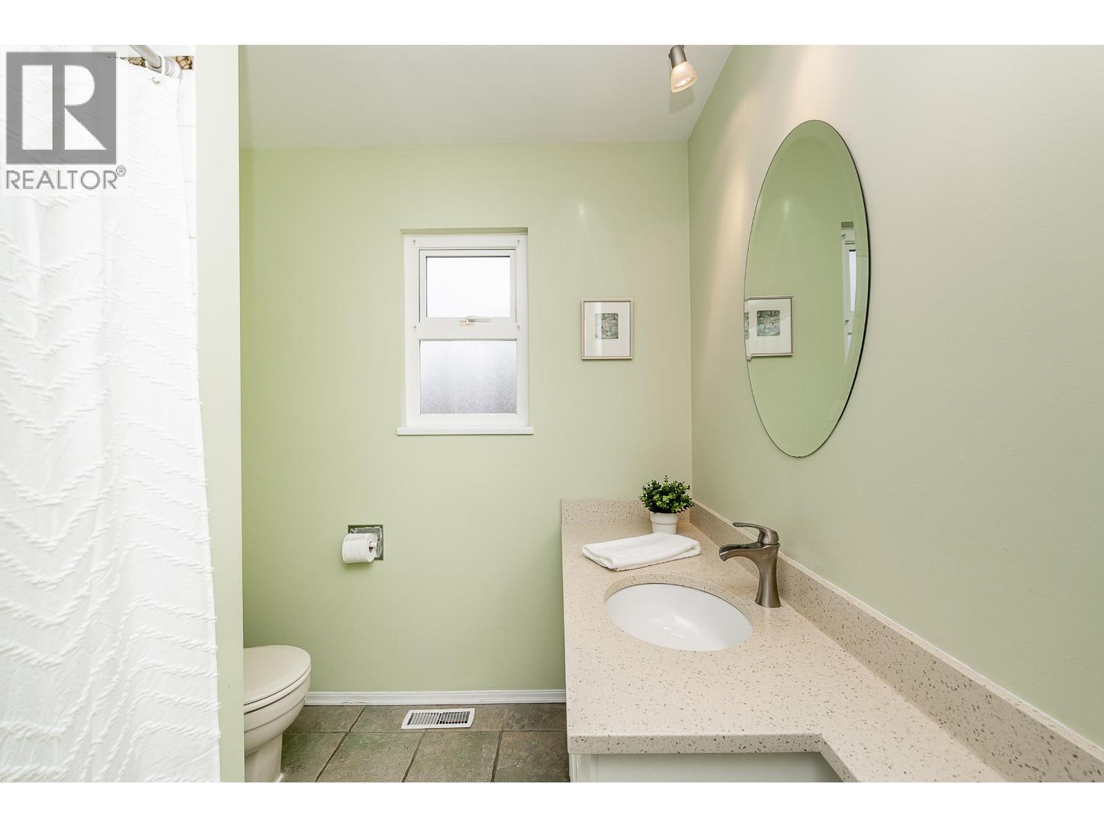 1063 Corona Crescent, Coquitlam, British Columbia  V3J 7J1 - Photo 17 - R3091015