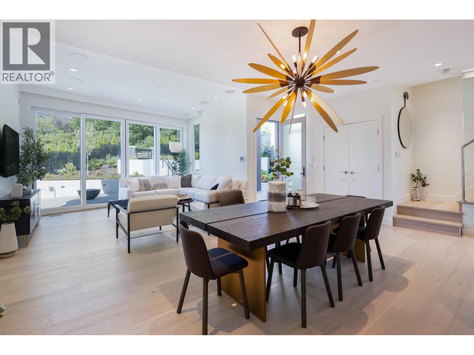 592 Arthur Erickson Place, West Vancouver, British Columbia  V7T 1J1 - Photo 9 - R3091056