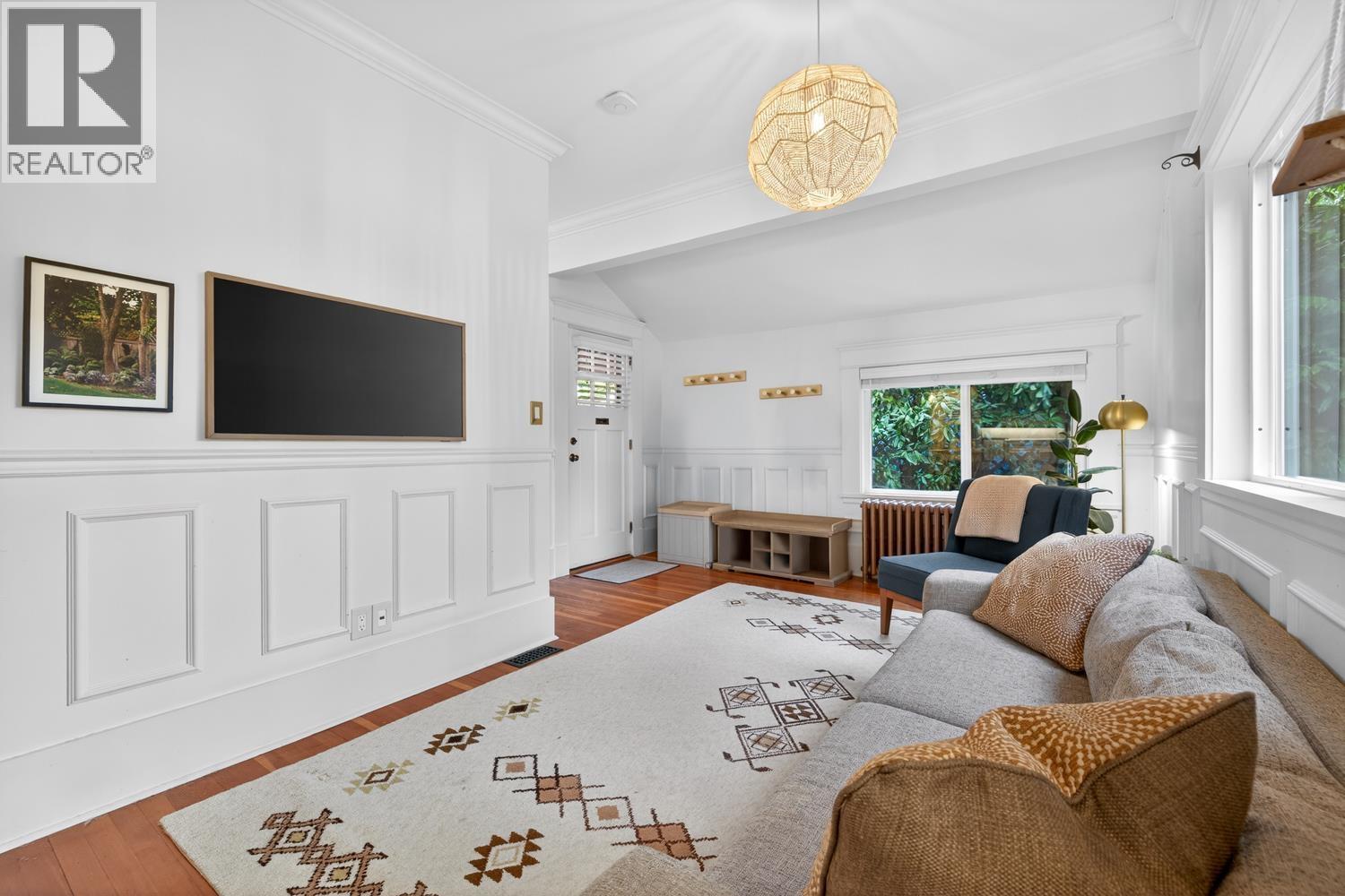 4387 St. George Street, Vancouver, British Columbia  V5V 4A3 - Photo 3 - R3091069