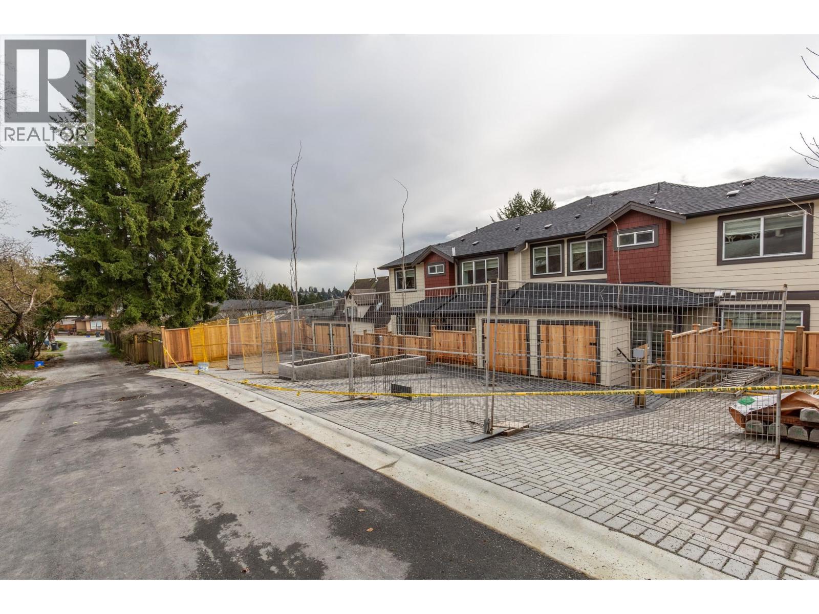 3 1211 Thomas Avenue, Coquitlam, British Columbia  V3K 2L1 - Photo 39 - R3091013