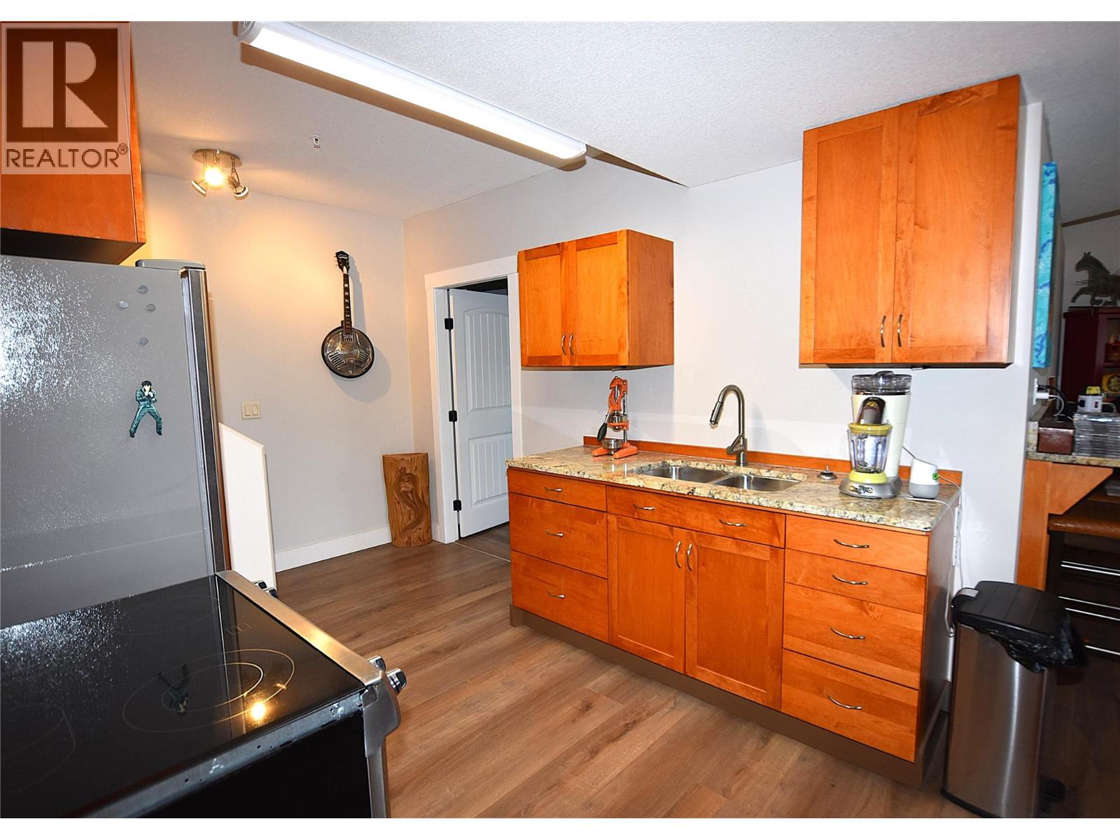 3721 Razorback Court, Vernon, British Columbia  V1T 9W4 - Photo 41 - 10370897