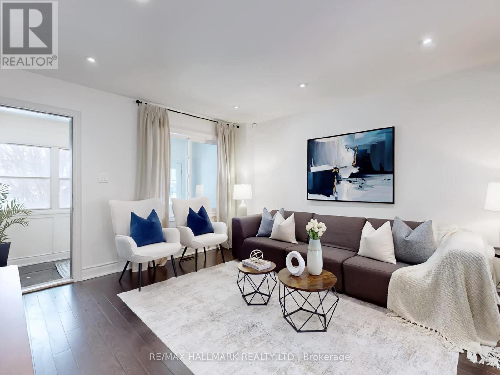 115 Hiltz Avenue, Toronto, Ontario  M4L 2N7 - Photo 2 - E12798460