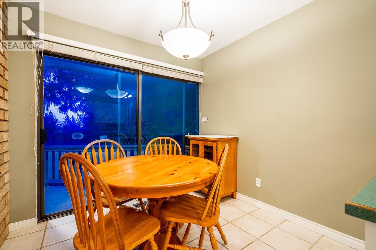 1021 Ogden Street, Coquitlam, British Columbia  V3C 3V8 - Photo 8 - R3089523