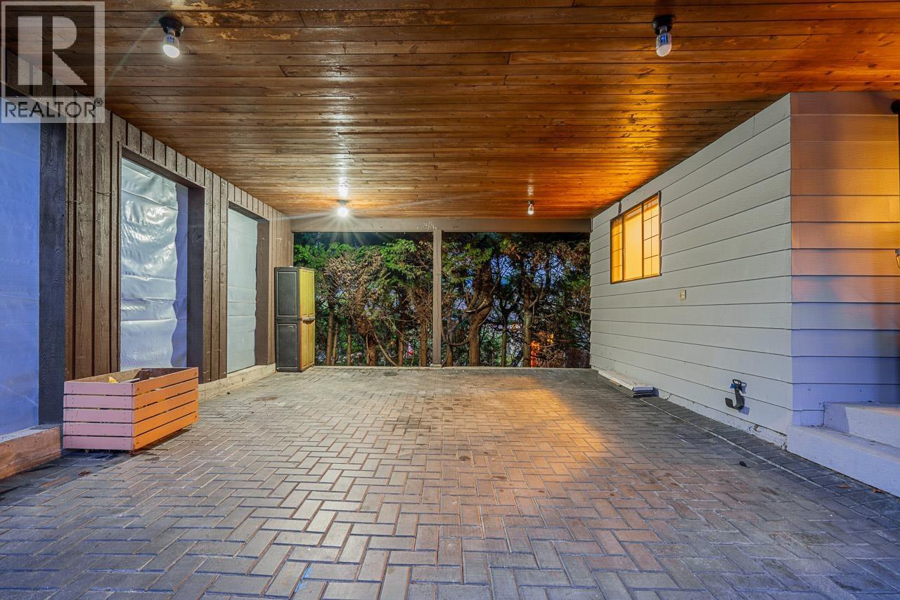 1021 Ogden Street, Coquitlam, British Columbia  V3C 3V8 - Photo 33 - R3089523