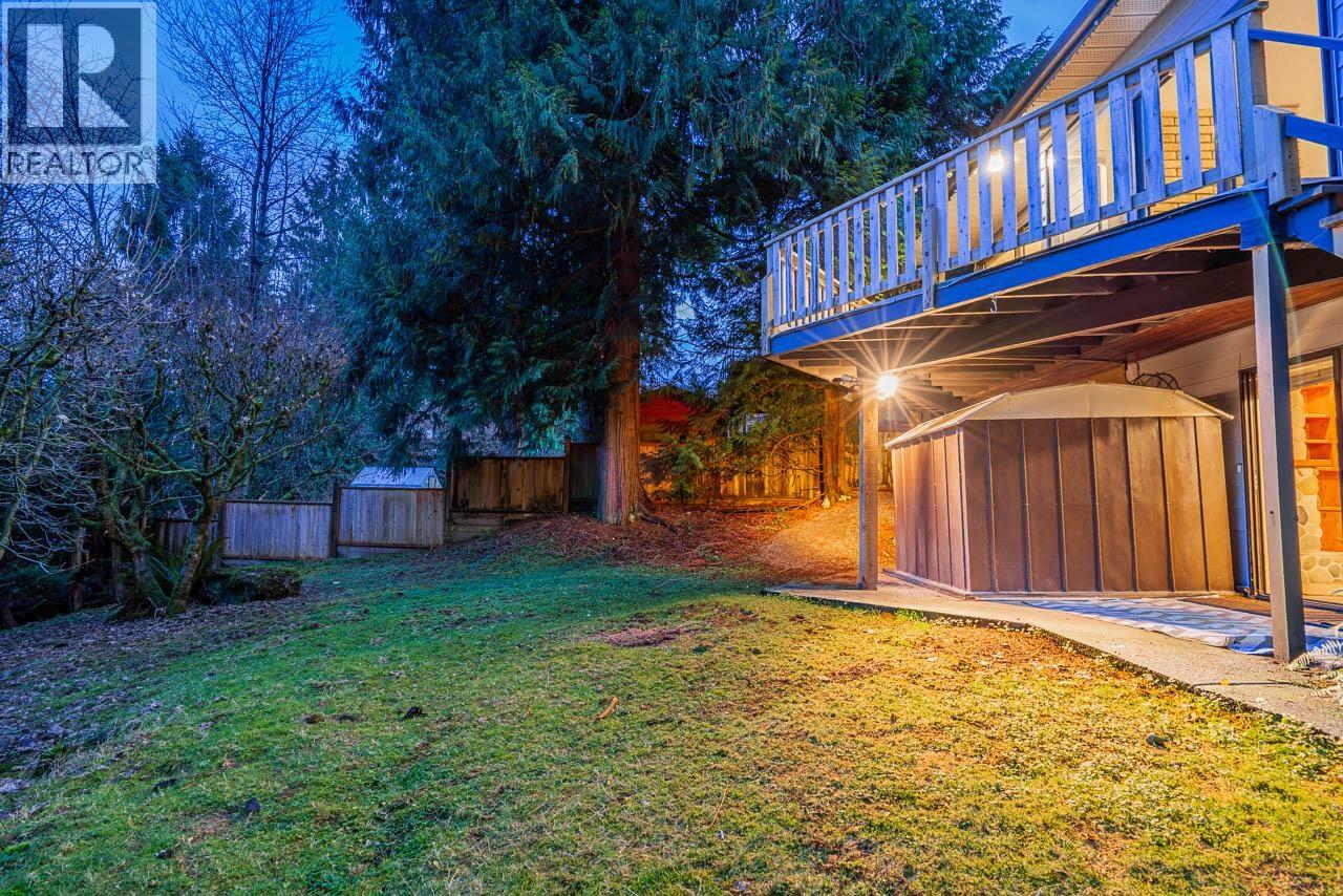 1021 Ogden Street, Coquitlam, British Columbia  V3C 3V8 - Photo 31 - R3089523