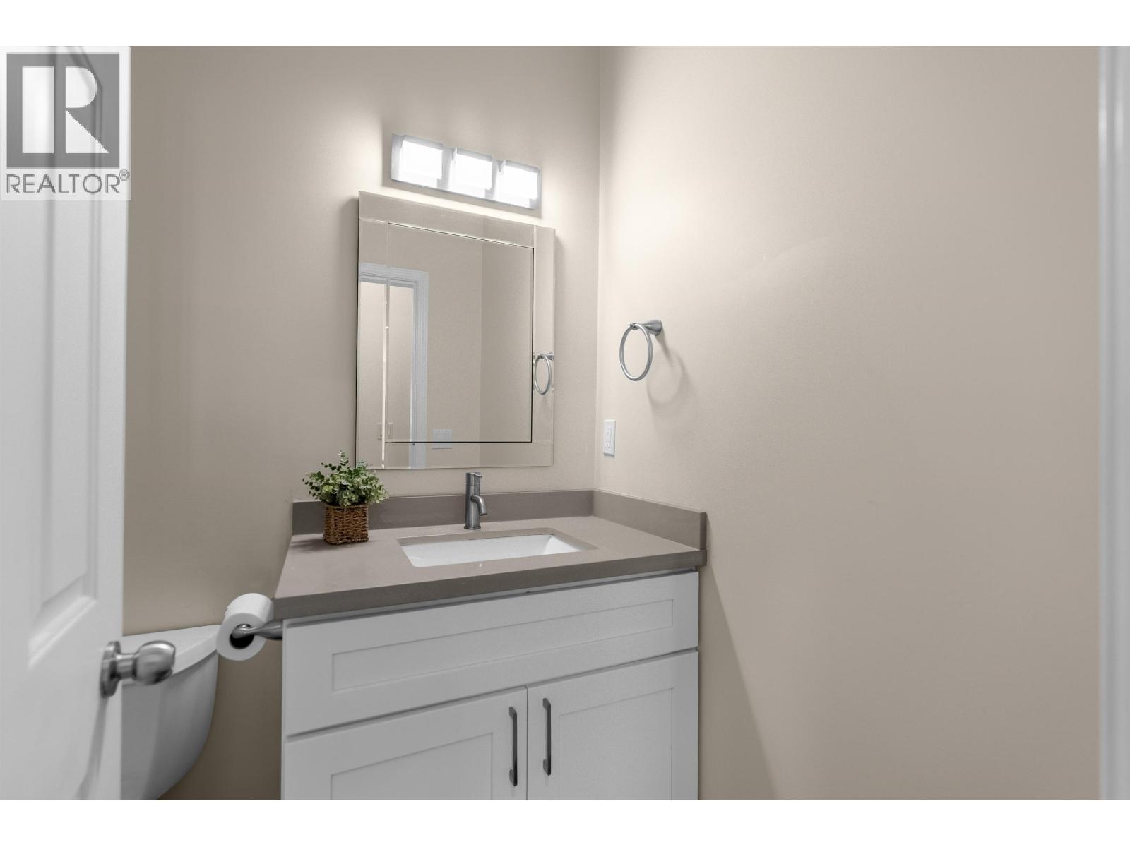 2765 Nadina Drive, Coquitlam, British Columbia  V3C 6A5 - Photo 32 - R3091003