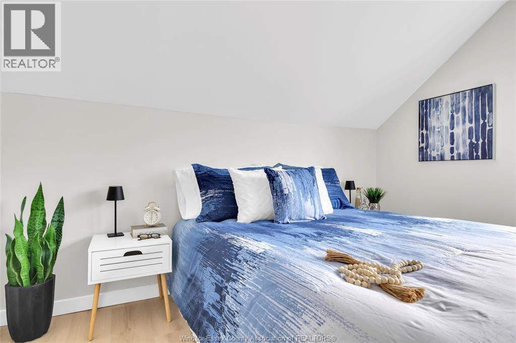 2351 Elsmere, Windsor, Ontario  N8W 2C5 - Photo 16 - 26003087