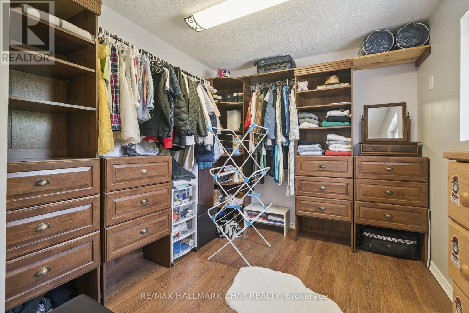 7521 County Road 10, Essa (Angus), Ontario  L0M 1B1 - Photo 31 - N12798428