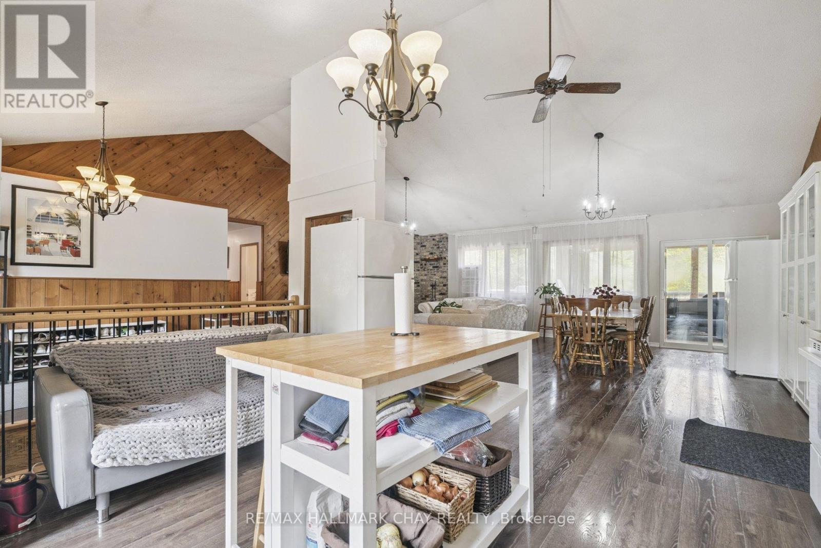 7521 County Road 10, Essa (Angus), Ontario  L0M 1B1 - Photo 9 - N12798428