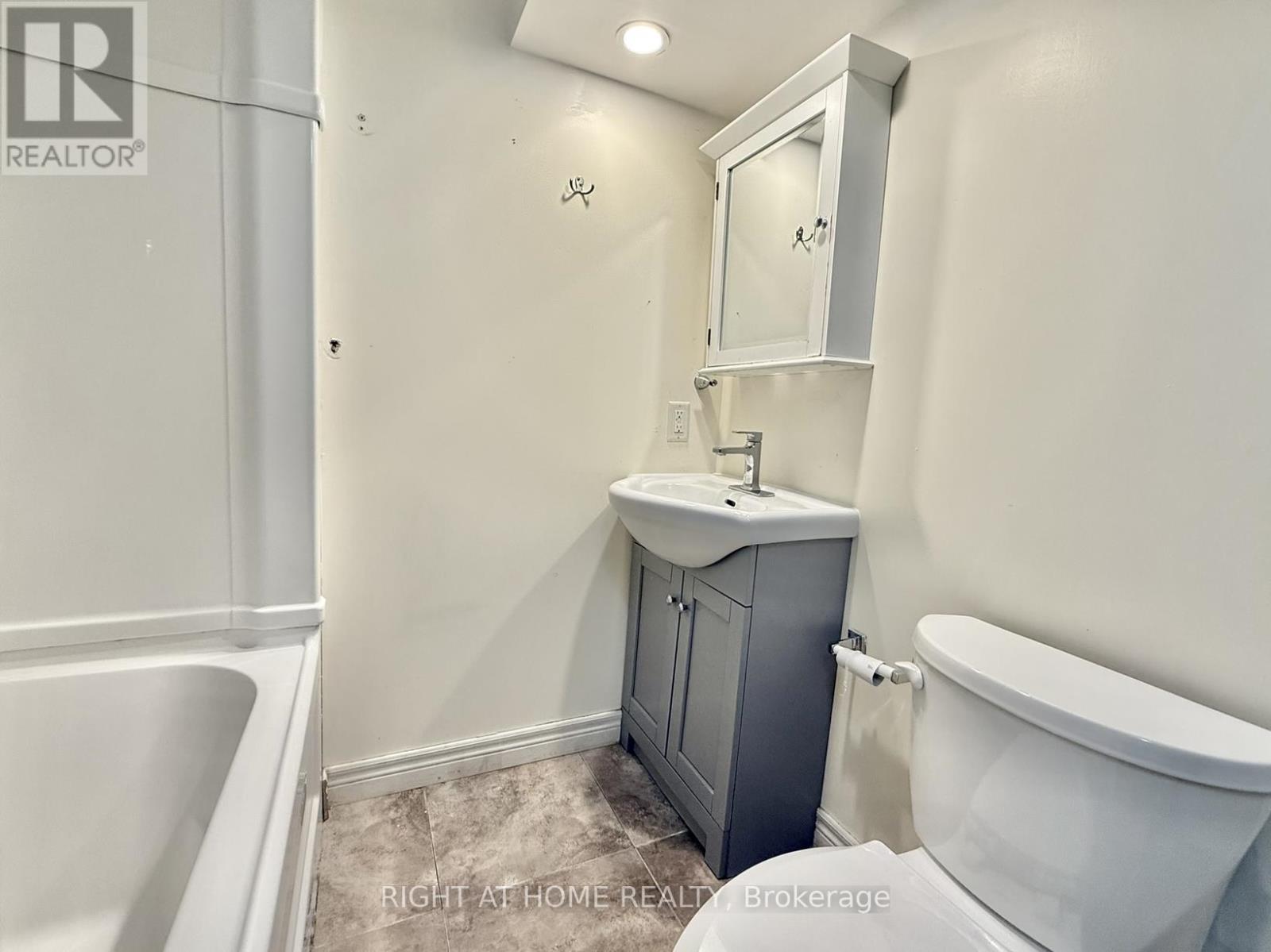 Bsmt 2 - 116 Cherrywood Drive, Newmarket, Ontario  L3Y 2X7 - Photo 7 - N12798506