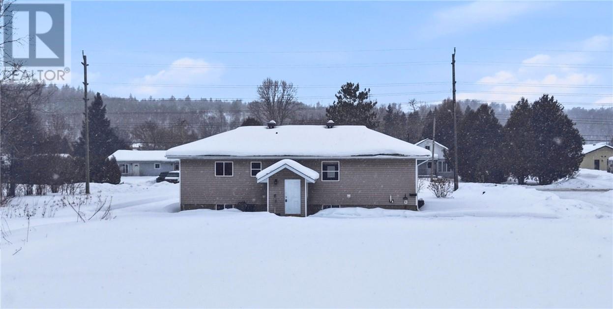 1457 Pioneer Road, Sudbury, Ontario  P3G 1B1 - Photo 3 - 2126470