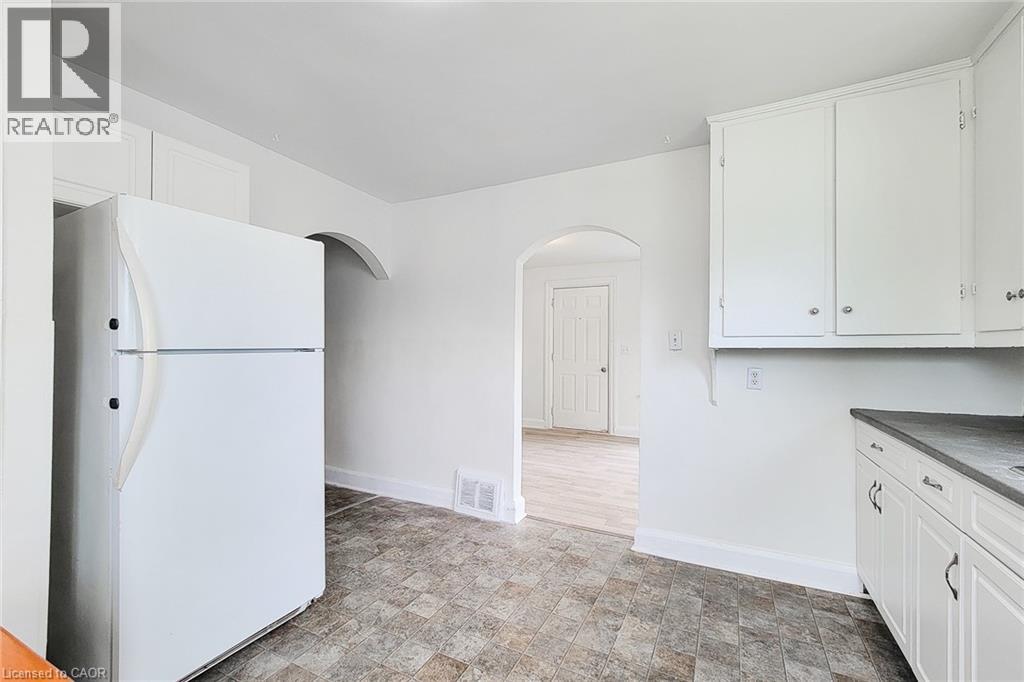 107 Saint George Street, Welland, Ontario  L3C 5N5 - Photo 16 - 40806010