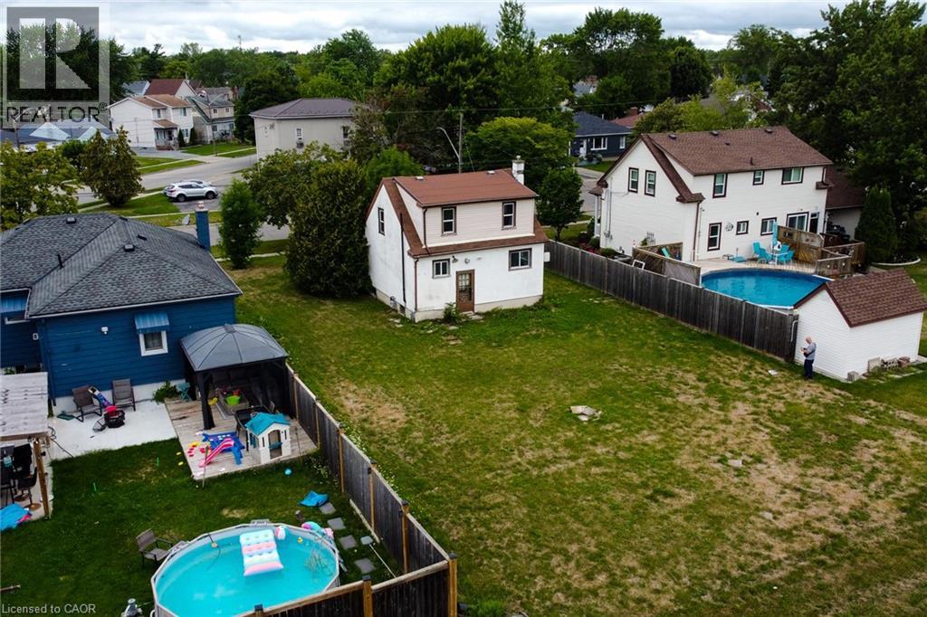 107 Saint George Street, Welland, Ontario  L3C 5N5 - Photo 4 - 40806010