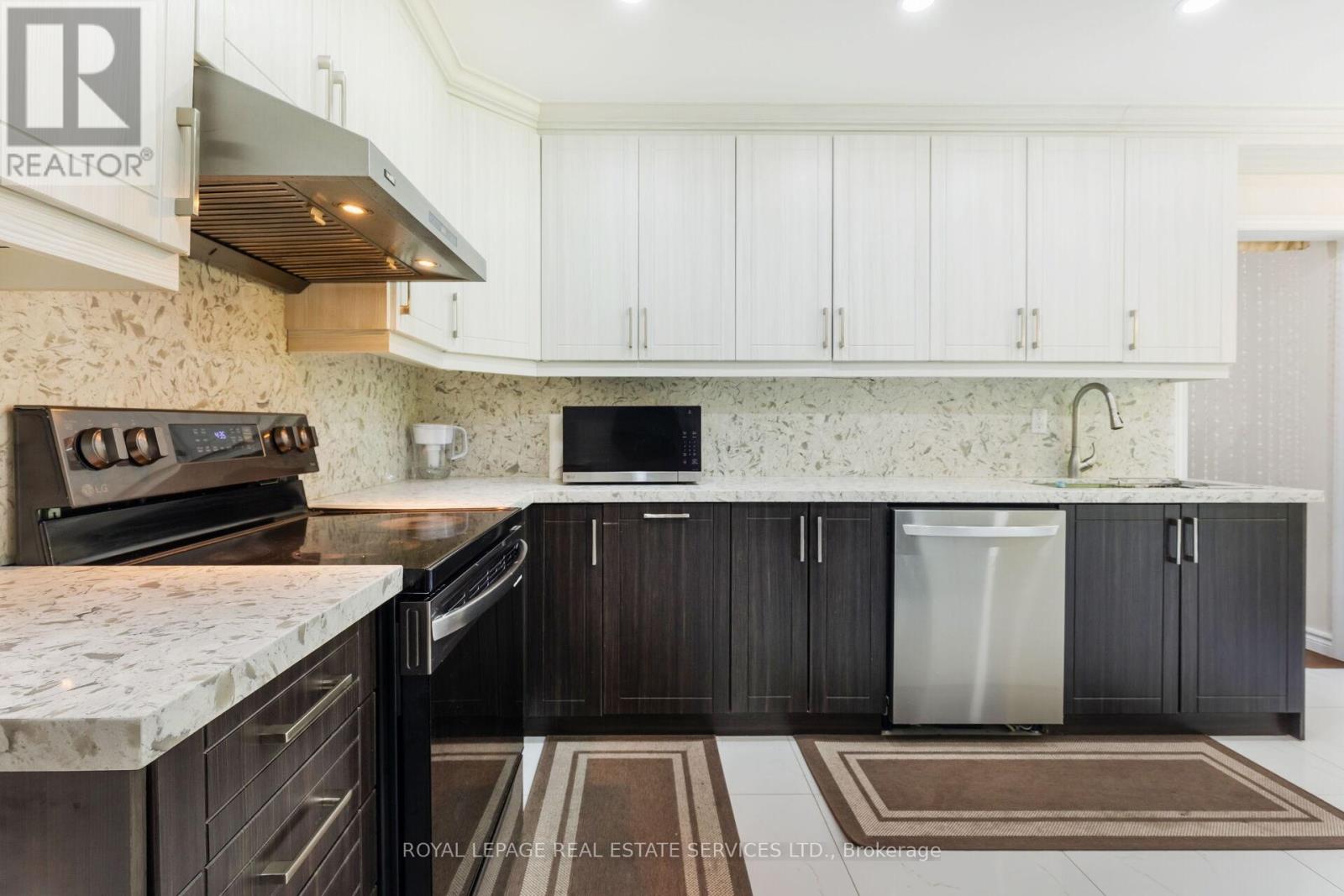 18 Tremont Court, Brampton, Ontario  L6Z 4C8 - Photo 14 - W12798422