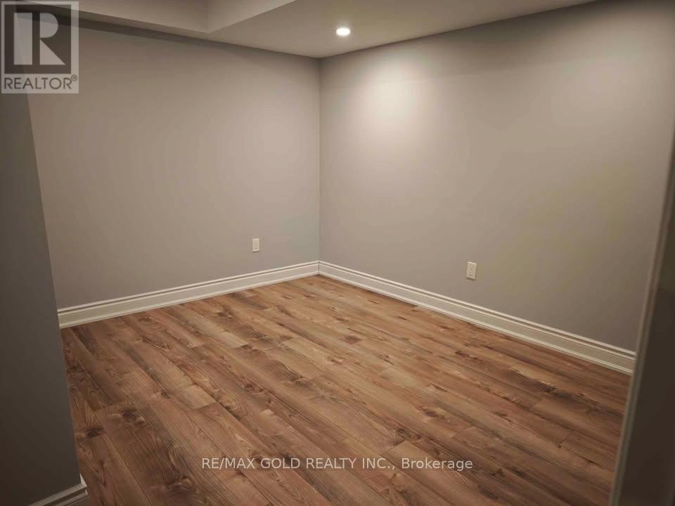 21 Savita Road, Brampton (Fletcher's Meadow), Ontario  L7A 3T2 - Photo 6 - W12798468