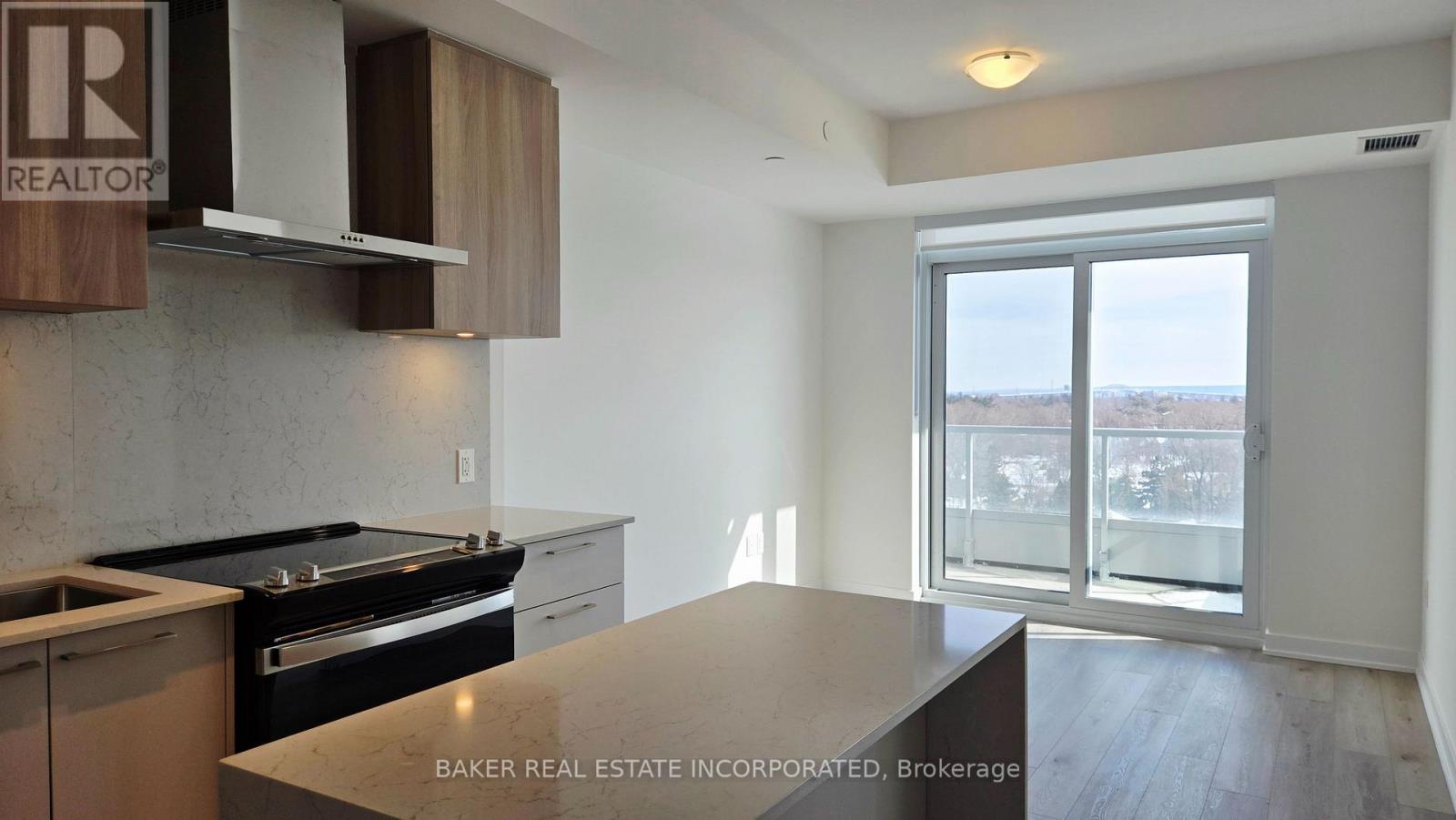 Lph 4 - 500 Plains Road E, Burlington, Ontario  L7T 0C8 - Photo 3 - W12798482