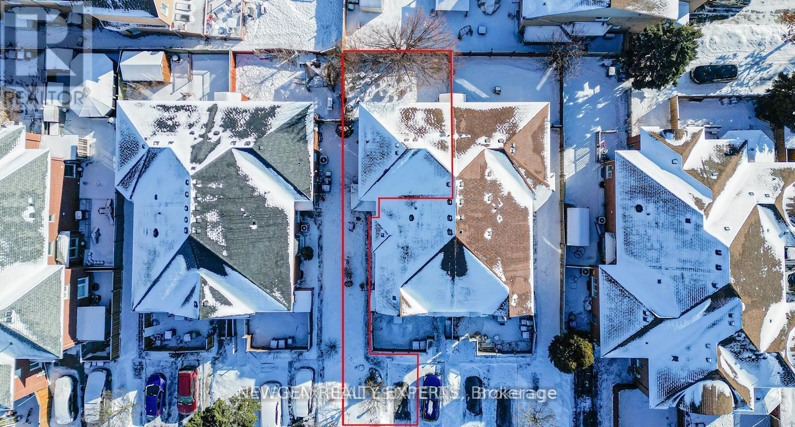 13 Pressed Brick Drive, Brampton, Ontario  L6V 4K8 - Photo 2 - W12798494