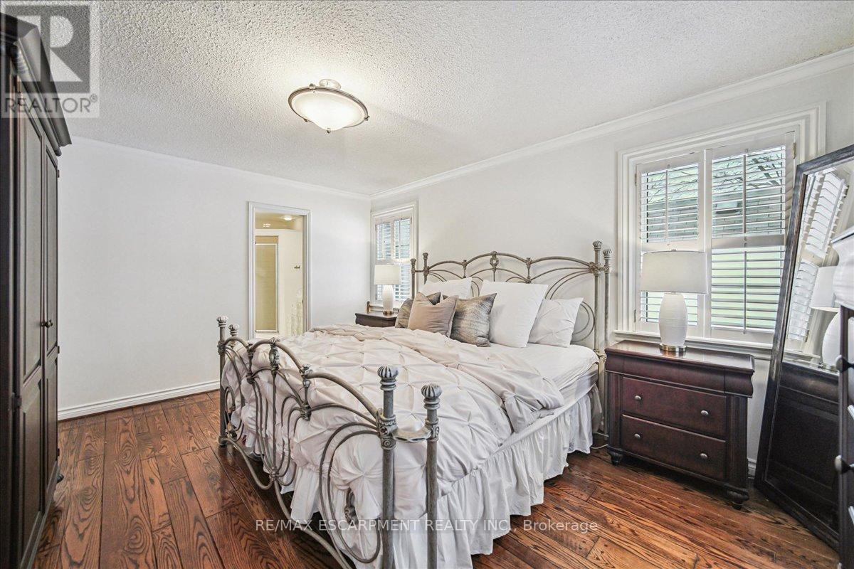 2305 Cheverie Street, Oakville, Ontario  L6J 6C5 - Photo 26 - W12798538