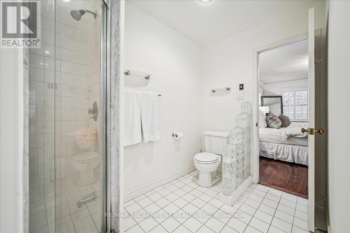 2305 Cheverie Street, Oakville, Ontario  L6J 6C5 - Photo 29 - W12798538