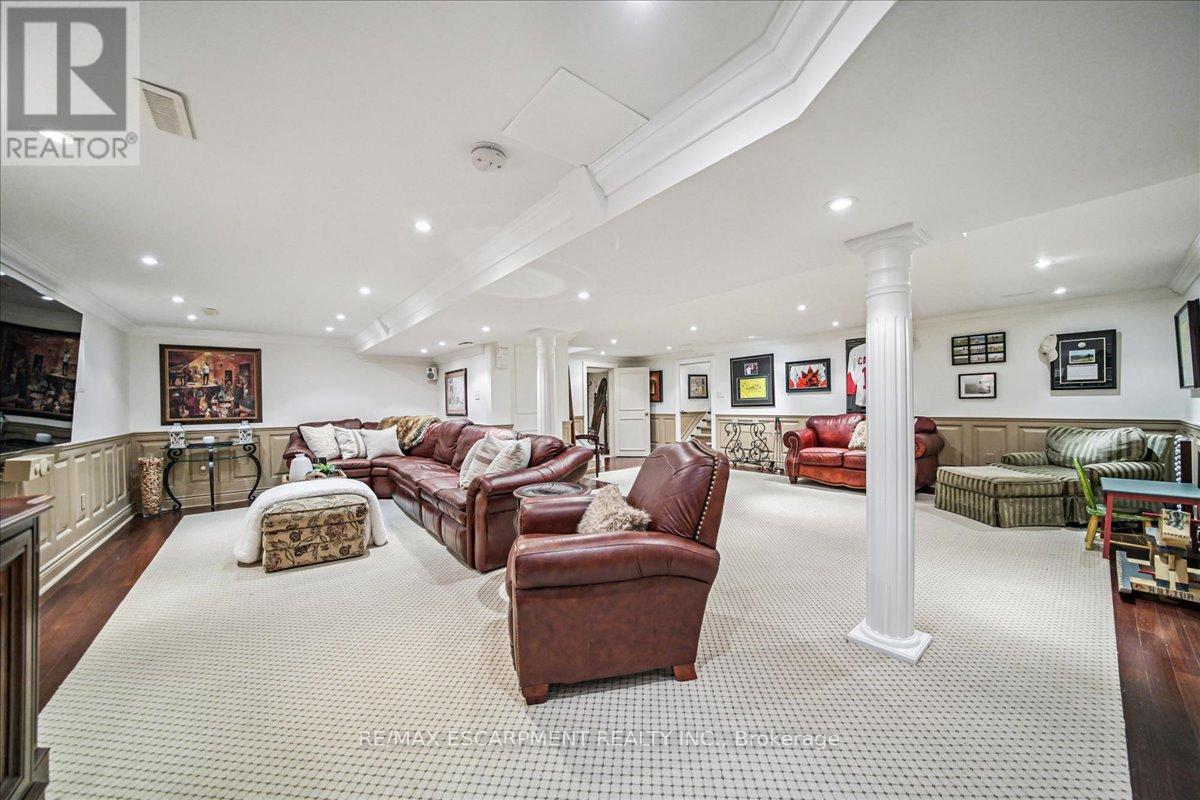 2305 Cheverie Street, Oakville, Ontario  L6J 6C5 - Photo 32 - W12798538