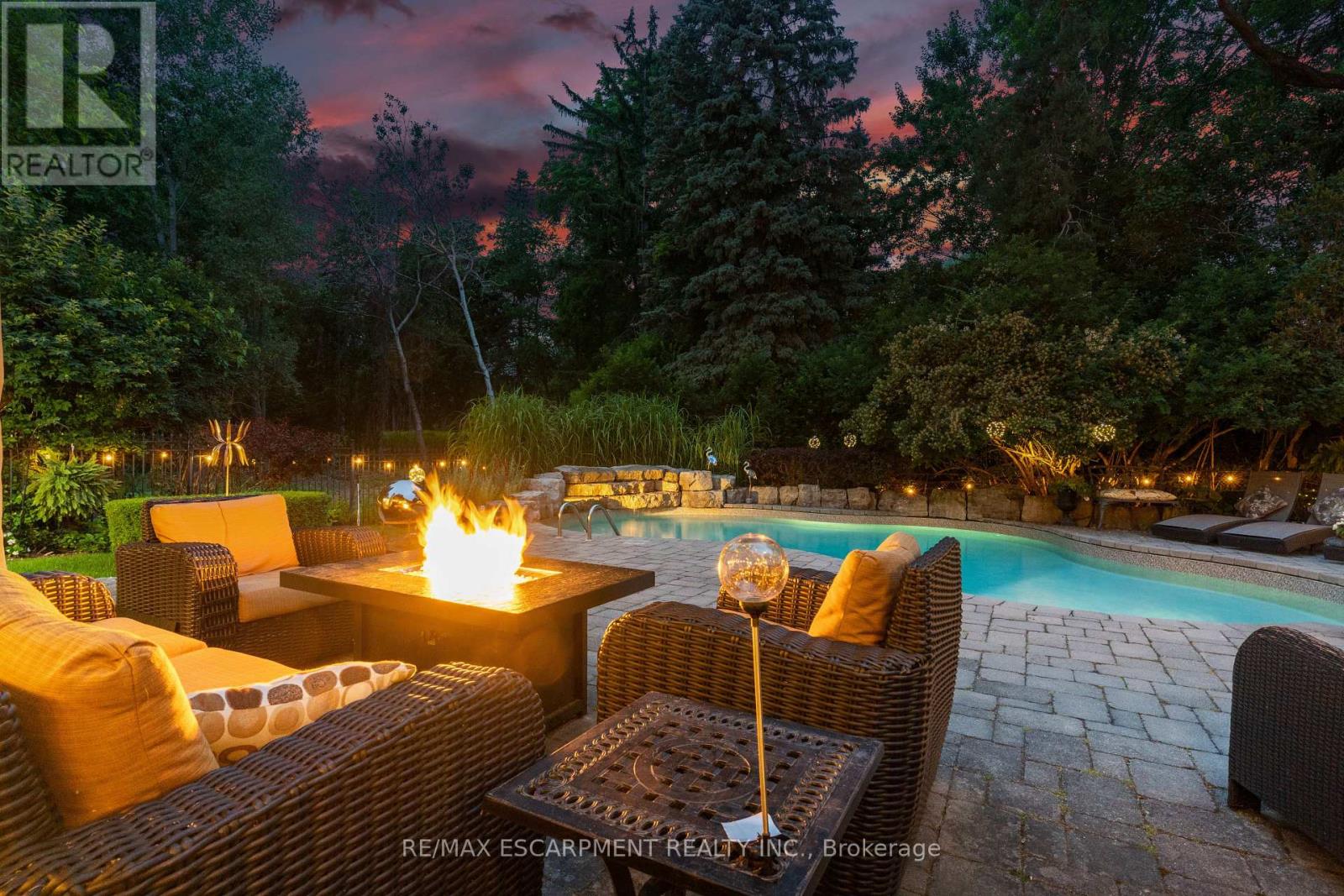 2305 Cheverie Street, Oakville, Ontario  L6J 6C5 - Photo 49 - W12798538