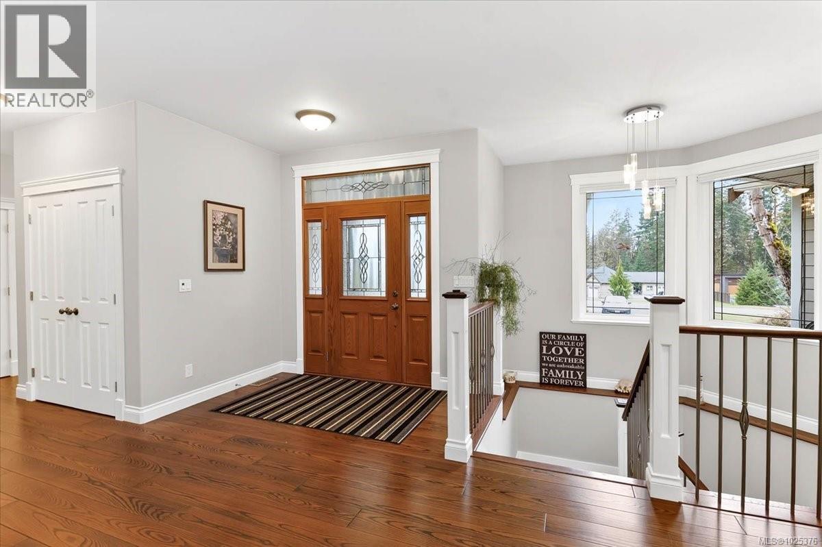 6325 Karen Pl, Port Alberni, British Columbia  V9Y 8K9 - Photo 3 - 1025376