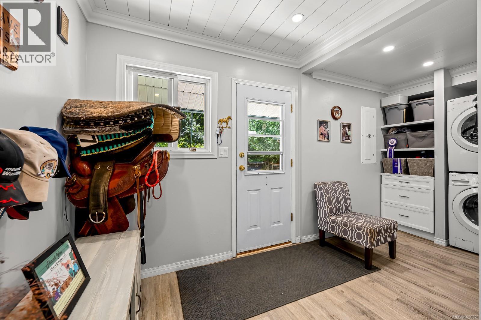 2468 Endall Rd, Black Creek, British Columbia  V0R 1C0 - Photo 53 - 1026326