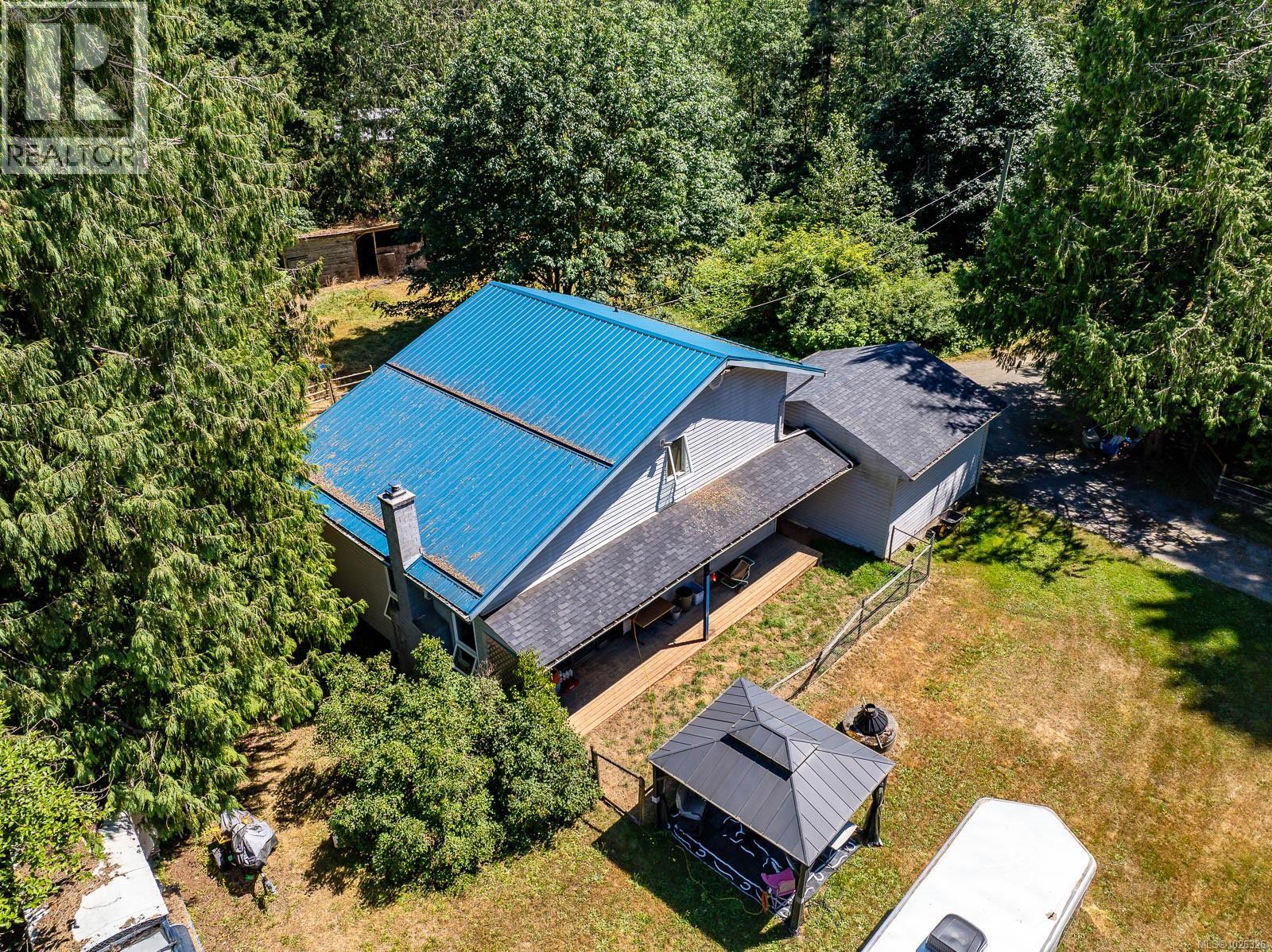 2468 Endall Rd, Black Creek, British Columbia  V0R 1C0 - Photo 22 - 1026326