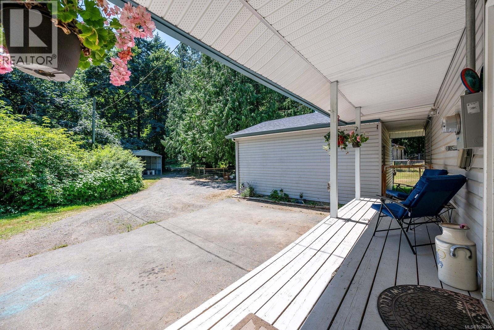 2468 Endall Rd, Black Creek, British Columbia  V0R 1C0 - Photo 26 - 1026326