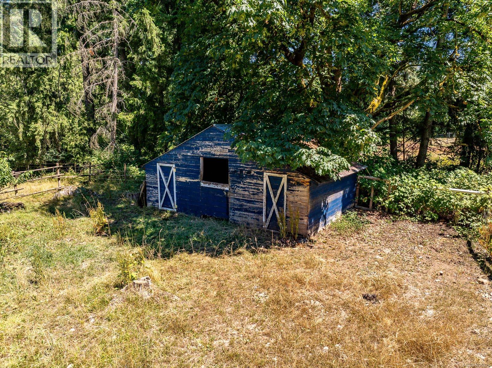 2468 Endall Rd, Black Creek, British Columbia  V0R 1C0 - Photo 5 - 1026326