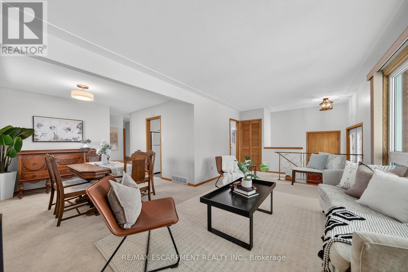 5 Mountbatten Drive, Hamilton, Ontario  L9C 3V2 - Photo 8 - X12798526