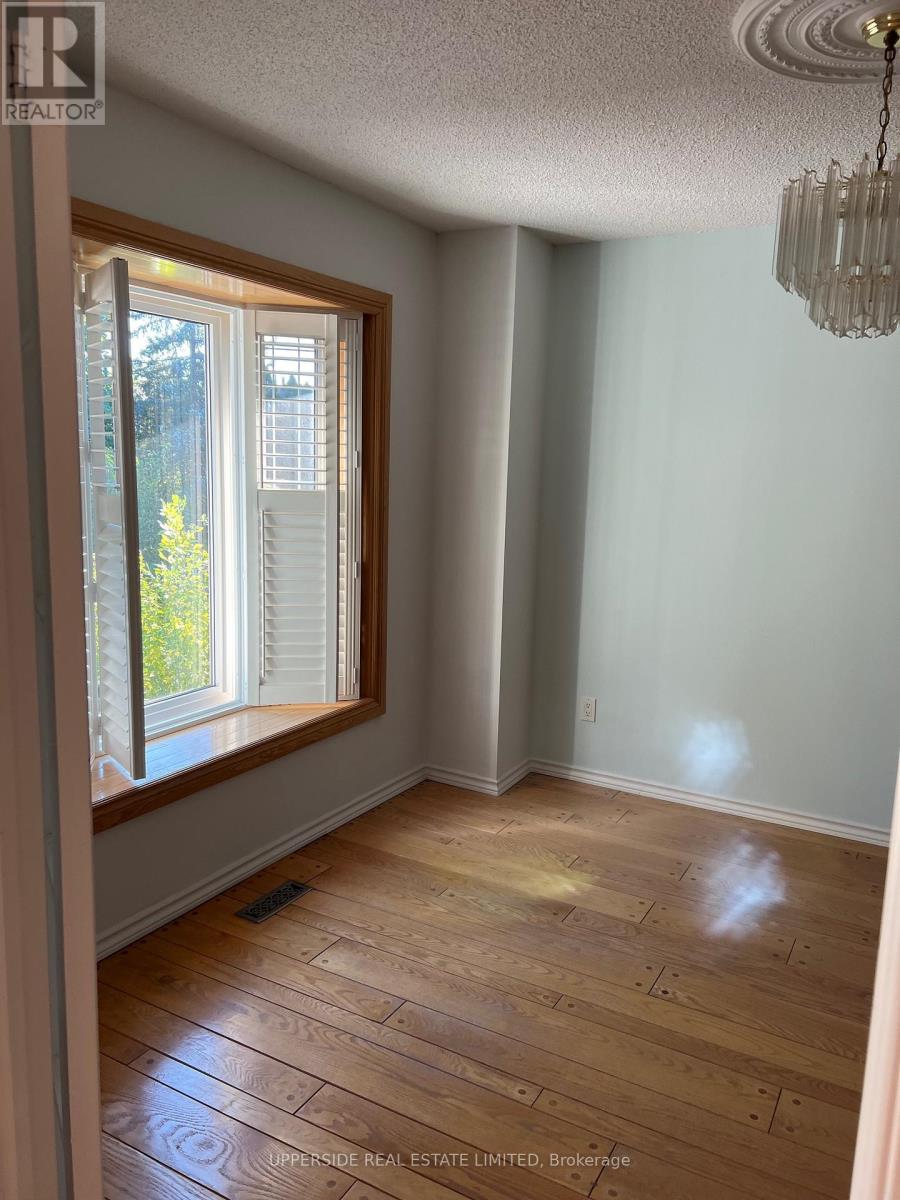 1524 Woodruff Crescent, Pickering, Ontario  L1V 3S6 - Photo 7 - E12792038