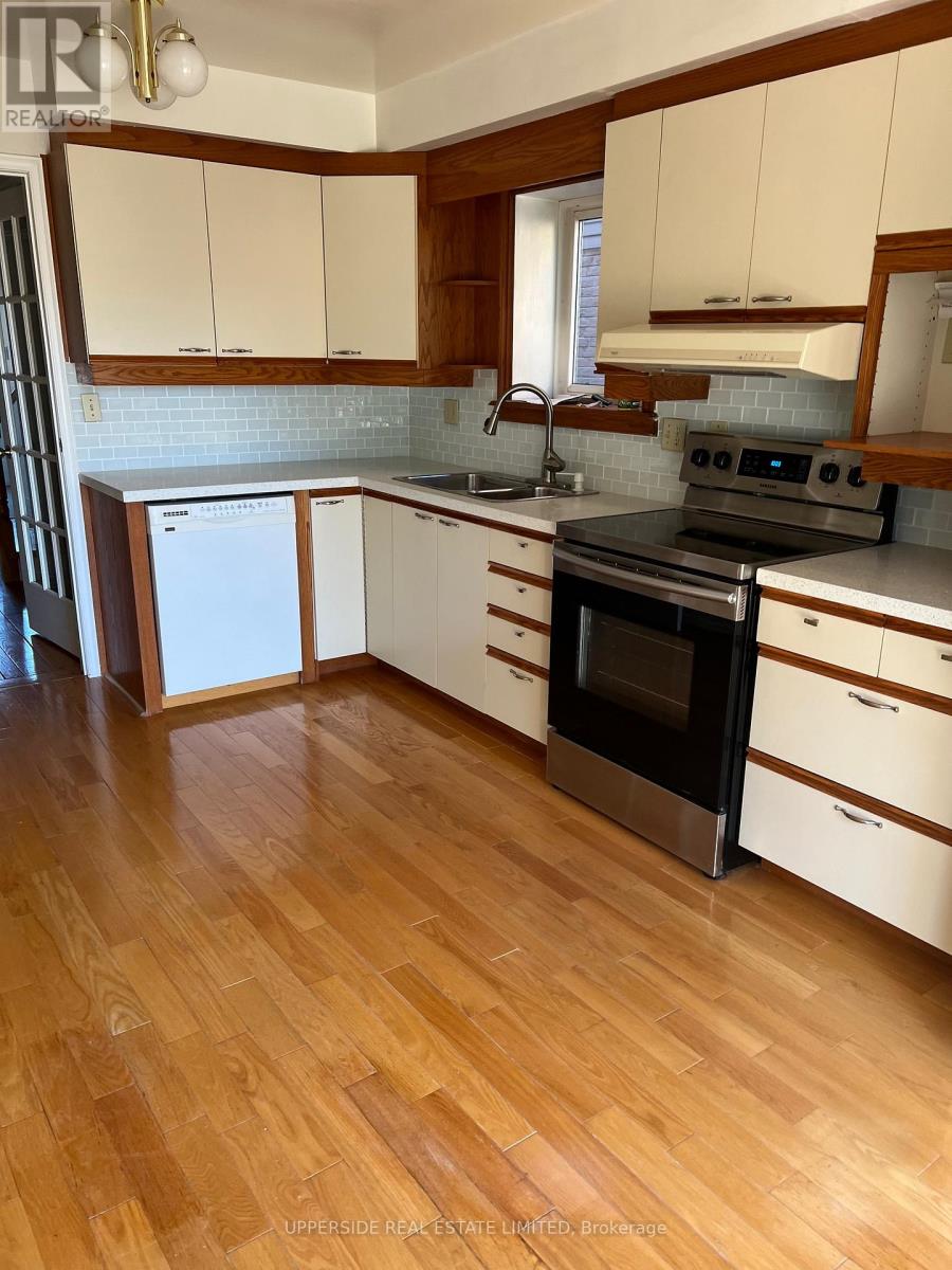 1524 Woodruff Crescent, Pickering, Ontario  L1V 3S6 - Photo 9 - E12792038