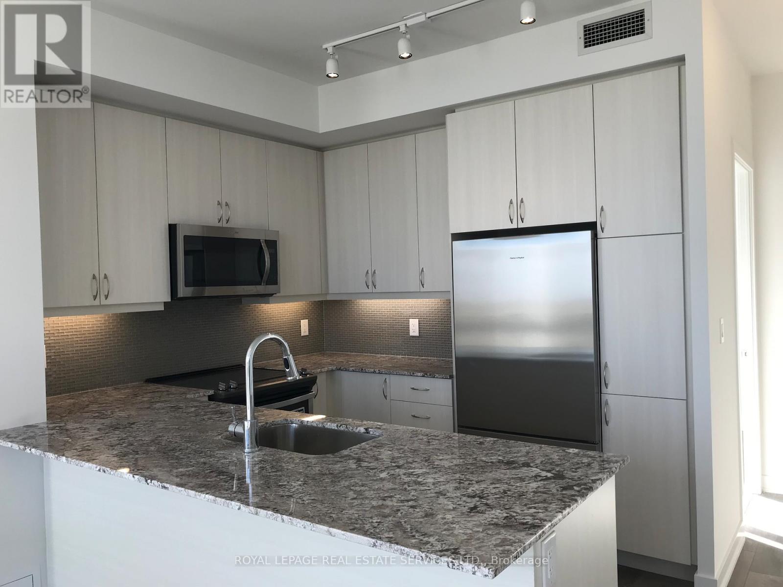 908 - 4633 Glen Erin Drive, Mississauga, Ontario  L5N 3L3 - Photo 5 - W12797726