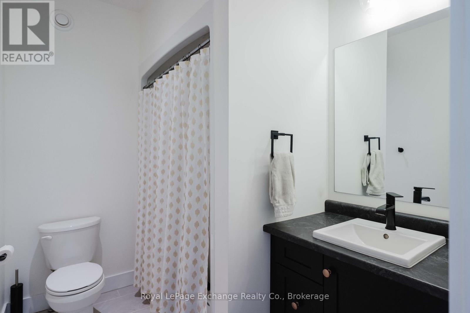 394 Ridge Street, Saugeen Shores, Ontario  N0H 2C3 - Photo 18 - X12798614