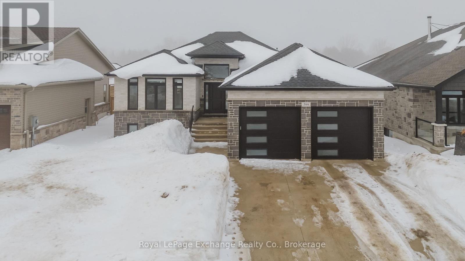 394 Ridge Street, Saugeen Shores, Ontario  N0H 2C3 - Photo 2 - X12798614