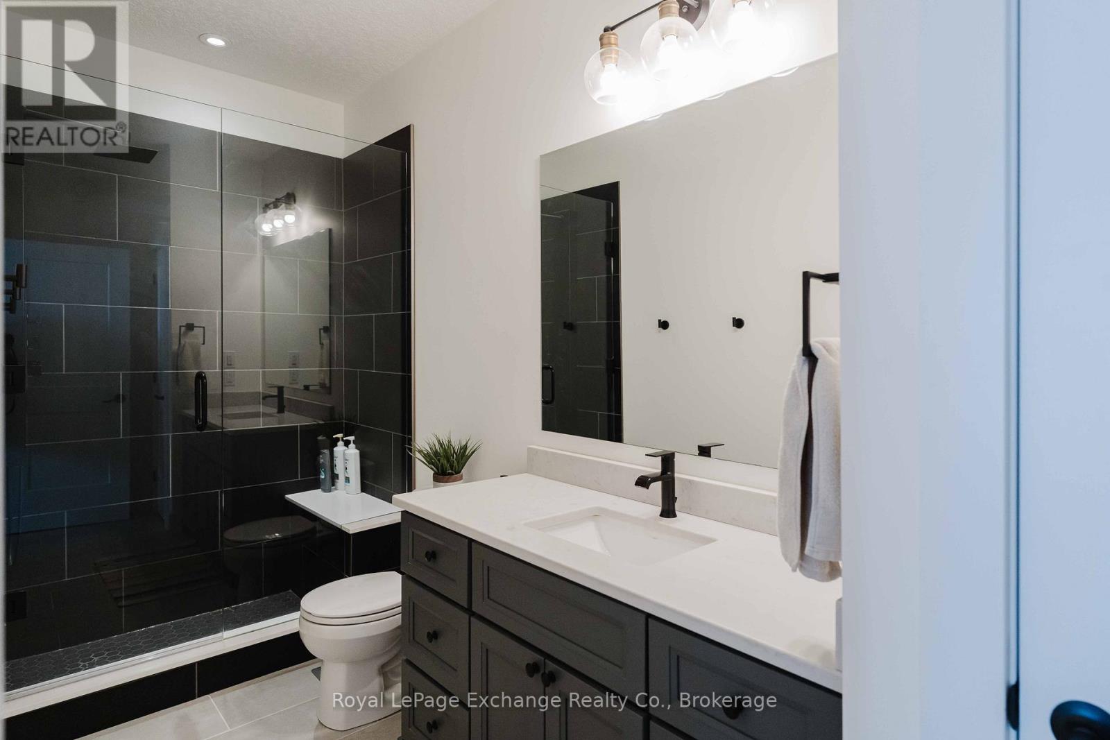 394 Ridge Street, Saugeen Shores, Ontario  N0H 2C3 - Photo 21 - X12798614