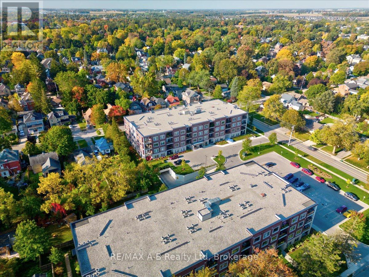 109 - 235 John Street N, Stratford, Ontario  N5A 0H9 - Photo 3 - X12798718