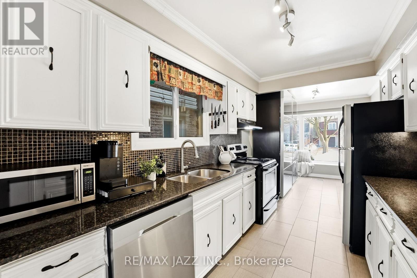 1757 Shadybrook Drive, Pickering, Ontario  L1V 3A6 - Photo 14 - E12798628