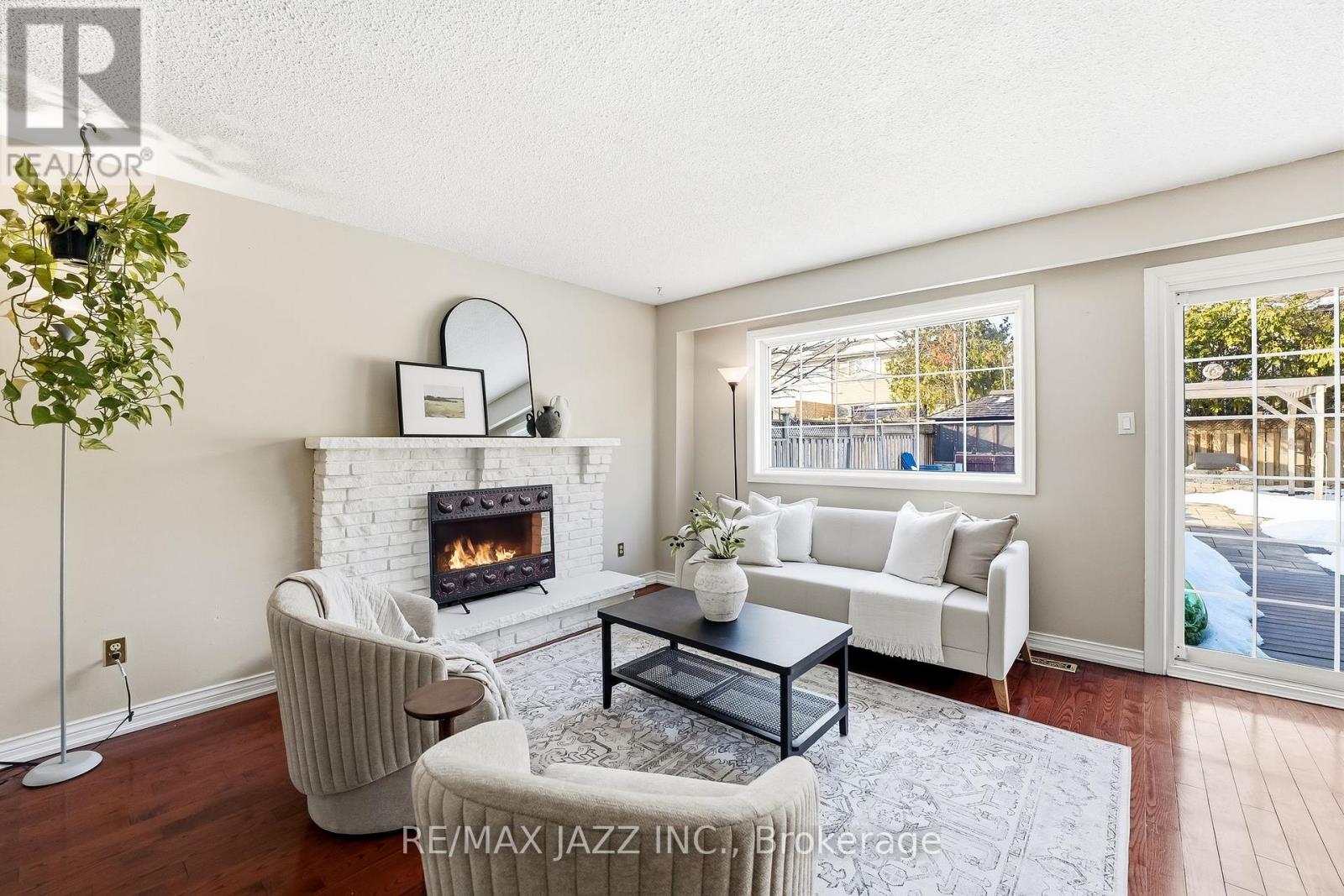 1757 Shadybrook Drive, Pickering, Ontario  L1V 3A6 - Photo 6 - E12798628