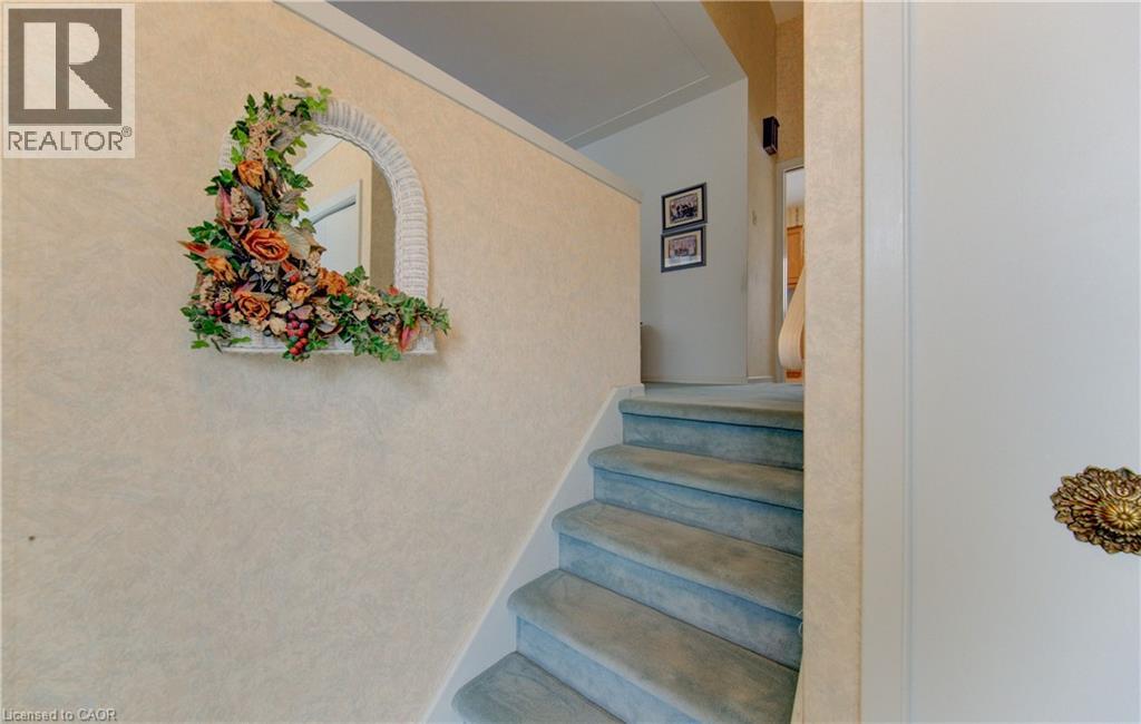 26 Deerpark Crescent, Kitchener, Ontario N2M 4R2 - Photo 7 - 40800614