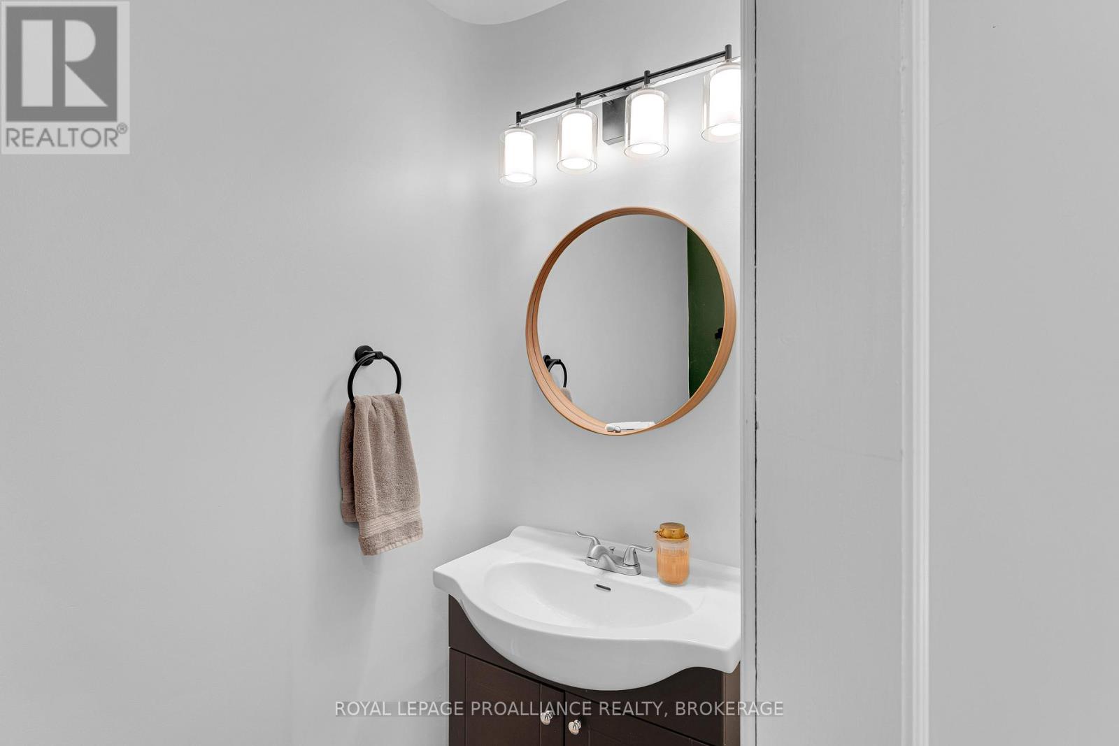 2 - 41 William Street, Kingston, Ontario  K7L 2C3 - Photo 12 - X12798696